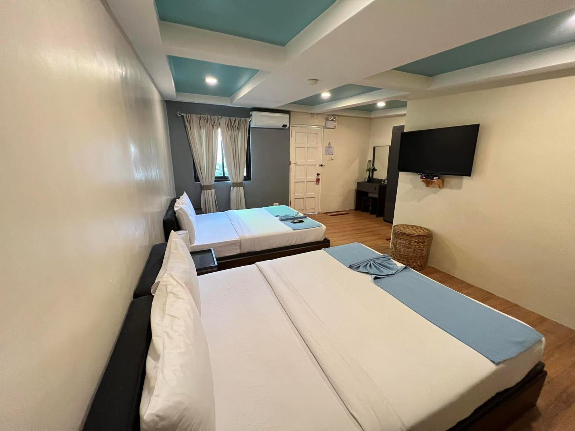 R Bed And Breakfast Baguio City Exterior photo